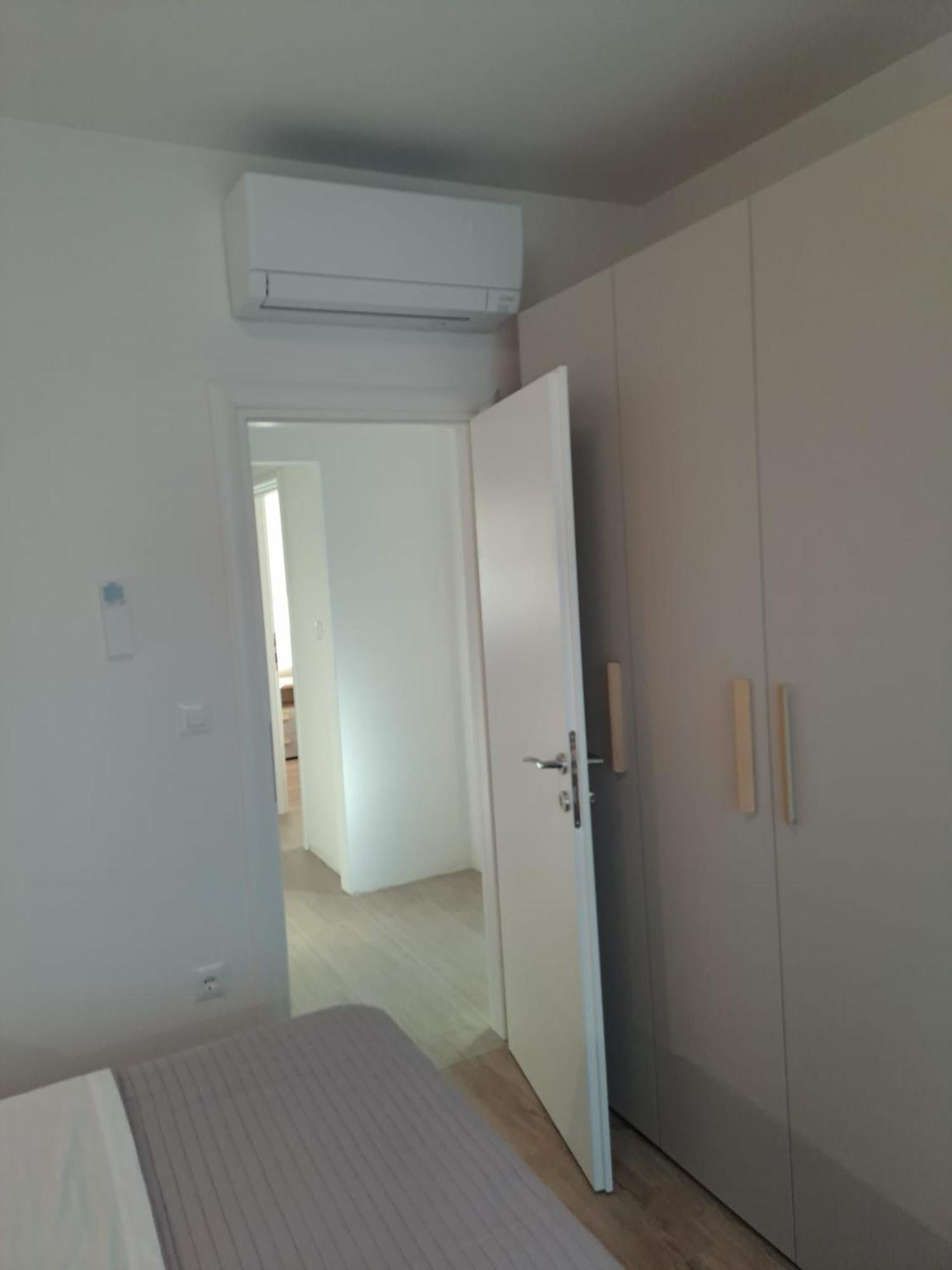 Smokvica - New *