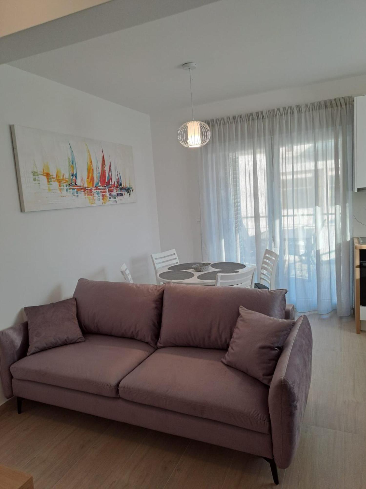 Smokvica - New