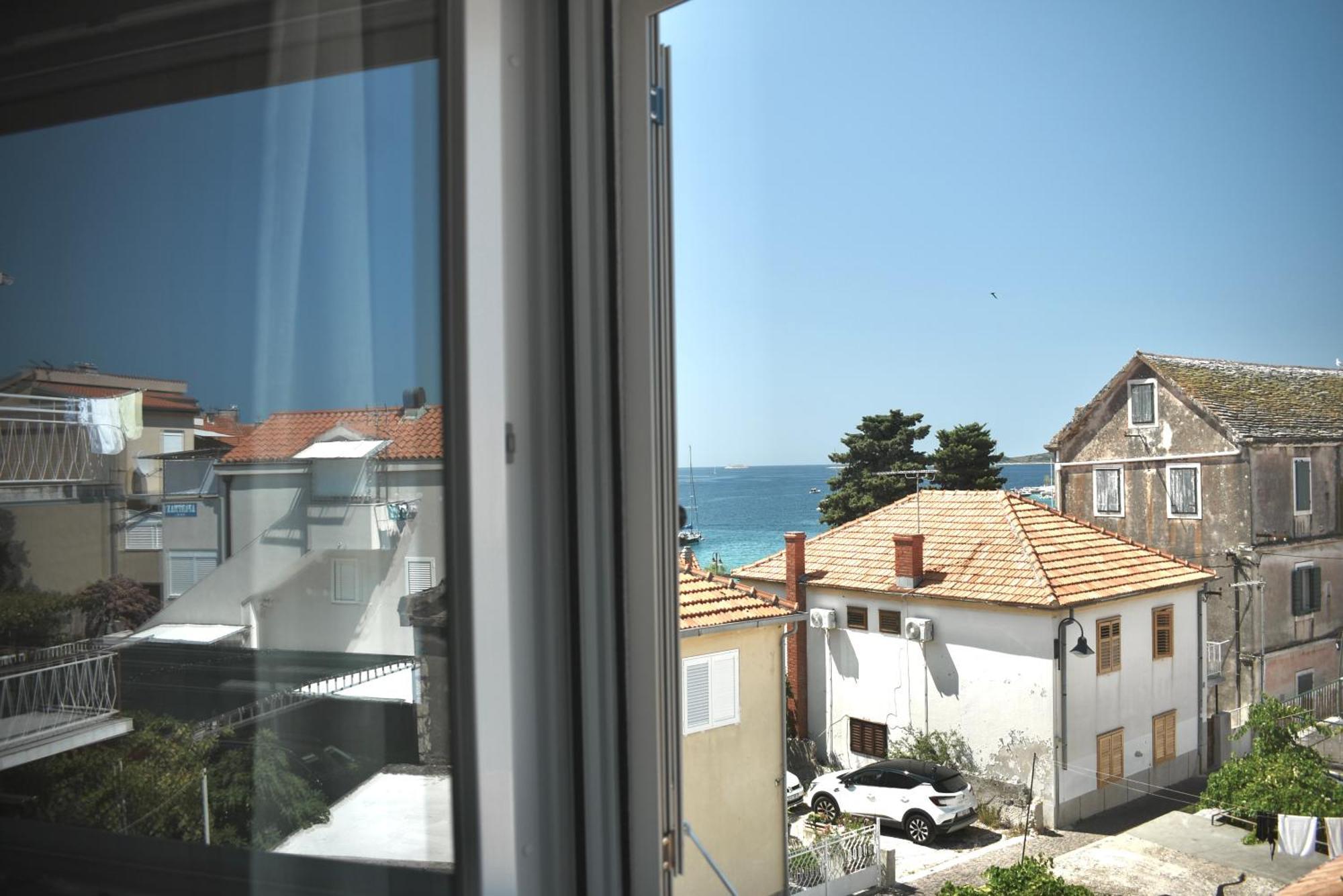 Apartment Smokvica - New Primošten